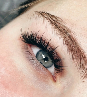 Скидка на beauty-услуги от салона красоты  «ONYX» до 58%