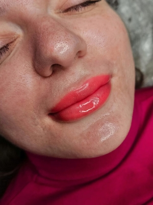 Ваша индивидуальность в наших руках! Качественный перманентный макияж со скидкой до 52%!