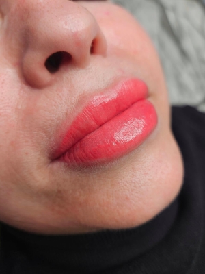 Ваша индивидуальность в наших руках! Качественный перманентный макияж со скидкой до 52%!