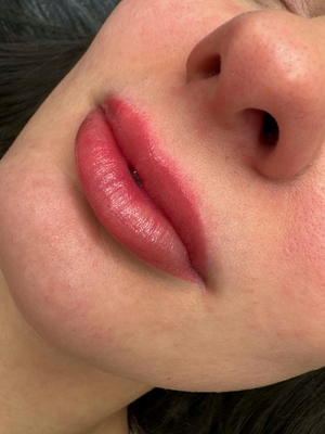 Ваша индивидуальность в наших руках! Качественный перманентный макияж со скидкой до 52%!