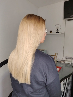 Услуги для волос в студии «Blondi» со скидкой до 69%!