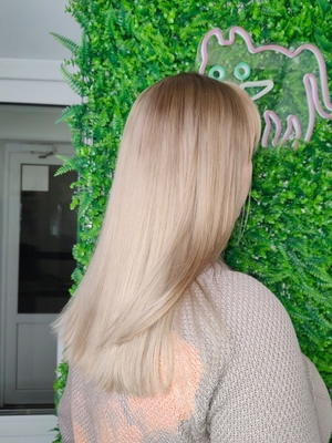 Услуги для волос в студии «Blondi» со скидкой до 69%!