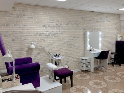 Услуги для волос, бровей и ногтей со скидкой до 62% в салоне красоты «Go-studio»