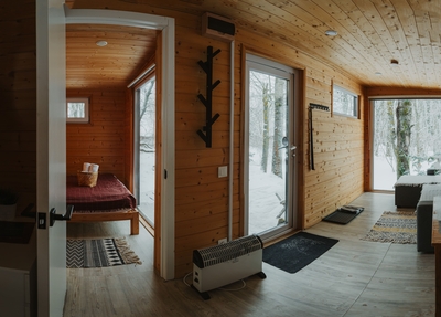 Незабываемый отдых в глэмпинге «Терруар»! Для Вас вкусные завтраки, посещение бани и банный чан со скидкой 44%