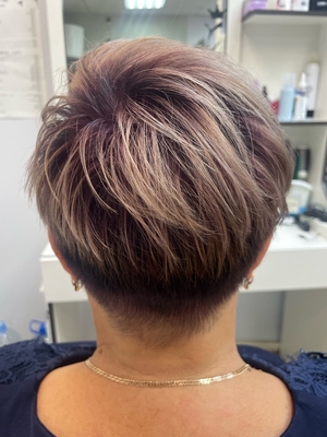 Стиляги, студия красоты