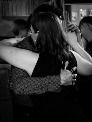 Окунись в страсть аргентинского танго со скидкой 50%!