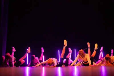 Безлимитный абонемент на всё лето со скидкой 47% от Танцевального дома «BM1» для детей и взрослых! Присоединяйтесь!