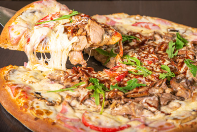 Встречайте любимое «Мясное шоу» по новому адресу со скидкой на блюда 30%!