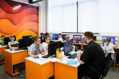 Летний IT-клуб в «Компьютерной Академии TOP» со скидкой 15% для детей и подростков от 7 до 14 лет!