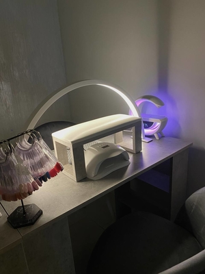 В космосе студия красоты