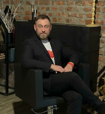 Колорист Роман Устинов