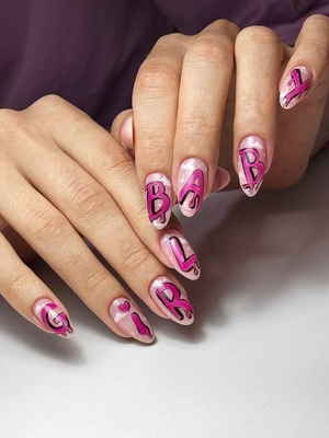 Маникюр — желание женщины выглядеть красиво «до кончиков ногтей! В салоне «Lucky studio» маникюр и педикюр со скидкой до 54%!