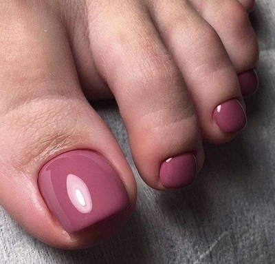 Маникюр — желание женщины выглядеть красиво «до кончиков ногтей! В салоне «Lucky studio» маникюр и педикюр со скидкой до 54%!