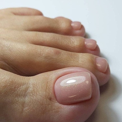 Маникюр — желание женщины выглядеть красиво «до кончиков ногтей! В салоне «Lucky studio» маникюр и педикюр со скидкой до 54%!