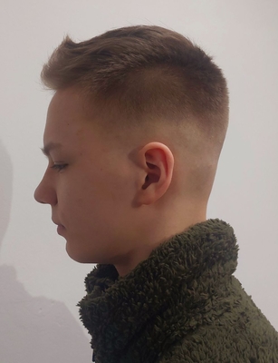 Мазурова Анастасия мастер реконструкции волос