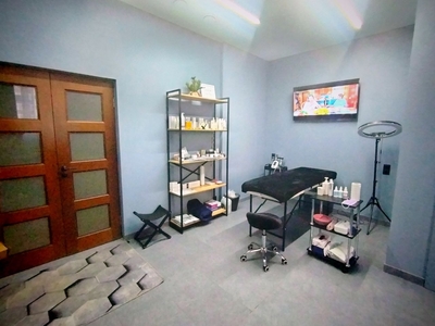 Подарите себе праздник красоты в студии эстетической косметологии со скидкой до 45%