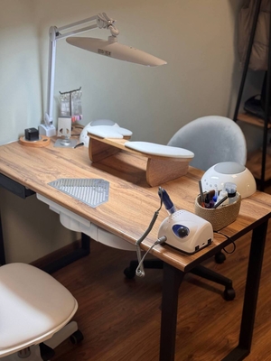 Ваша красота — наша гордость: скидка до 34% в студии маникюра и педикюра!