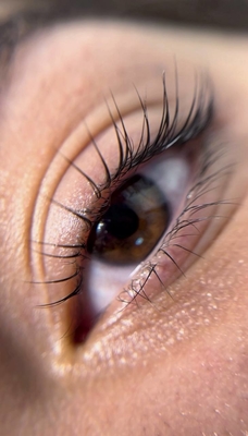 В космосе студия красоты