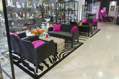 Взгляните на акции ниже