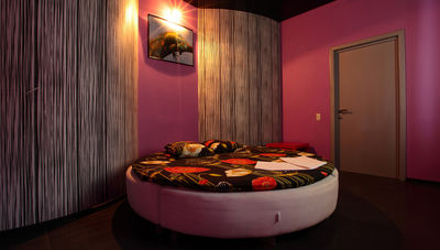 RelaxClub «Игуана» дарит скидку до 50% на посещение апартаментов «ВЕНГЕ»!