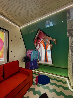 Переверни свою жизнь! Скидка 50% на входные билеты в «Перевернутом Доме»!