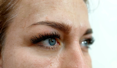 Услуги для ногтей, бровей и ресниц от студии красоты «Mint» со скидками до 48%