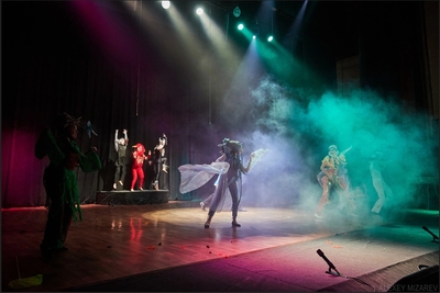 Юбилейный вечер театра-студии «МЮСЛИ»! Спектакль «Покорители Зари» со скидкой 50%