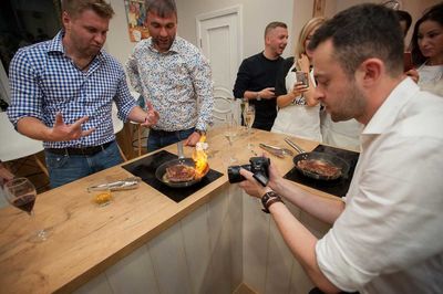 Петух в вине кулинарное шоу