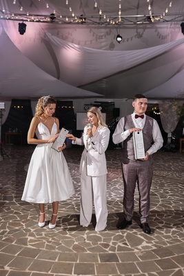 Анна Коста, ведущая