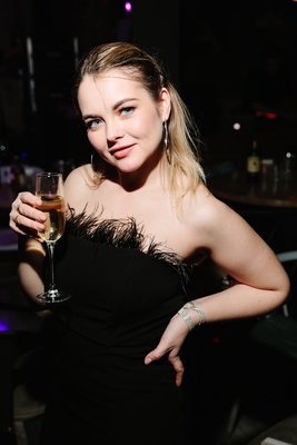 Анна Коста, ведущая