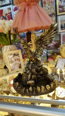 Салон подарков и предметов декора «Артхолл»