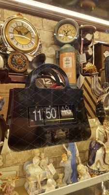 Салон подарков и предметов декора «Артхолл»