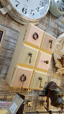 Салон подарков и предметов декора «Артхолл»