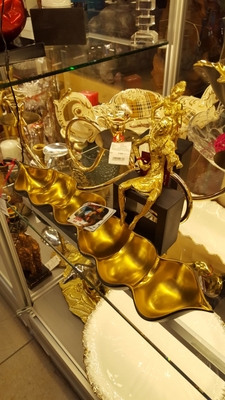 Салон подарков и предметов декора «Артхолл»