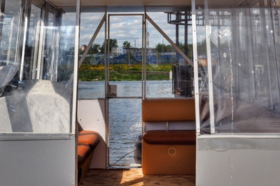 Покоряй речные просторы! Речной трамвайчик со скидкой 50%! Покоряй речные просторы! Речной трамвайчик со скидкой 50%!