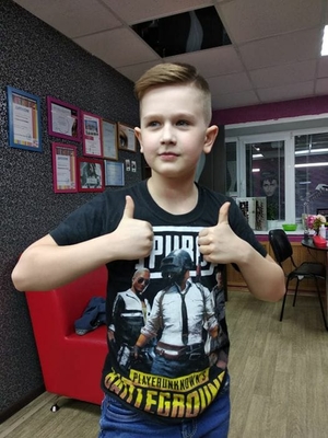 Кератиновое выпрямление волос, окрашивание, стрижки, услуги для бровей и ресниц в салоне «Венеция» со скидкой до 71%! Кератиновое выпрямление волос, окрашивание, стрижки, услуги для бровей и ресниц в салоне «Венеция» со скидкой до 71%!