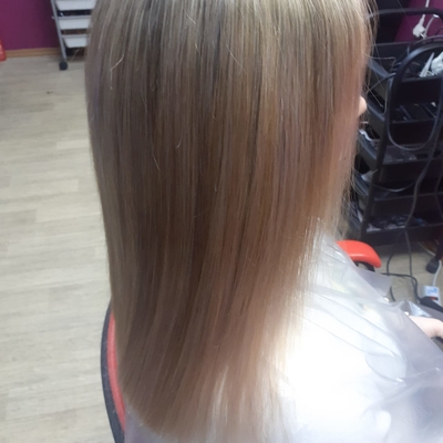 Кератиновое выпрямление волос, окрашивание, стрижки, услуги для бровей и ресниц в салоне «Венеция» со скидкой до 71%! Кератиновое выпрямление волос, окрашивание, стрижки, услуги для бровей и ресниц в салоне «Венеция» со скидкой до 71%!