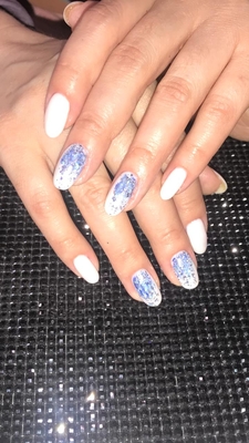 Будьте неотразимы! Услуги для волос, ногтей, бровей и многое другое со скидками до 73% в салоне «Комплимент»! Будьте неотразимы! Услуги для волос, ногтей, бровей и многое другое со скидками до 73% в салоне «Комплимент»!