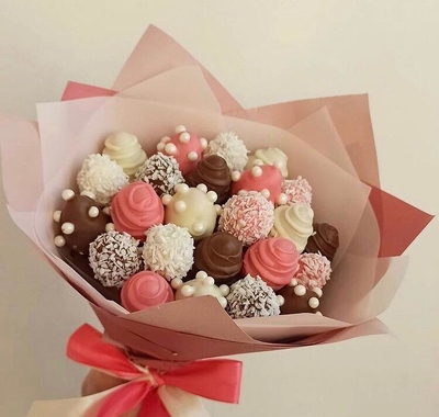 Клубничные букеты 