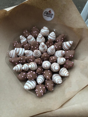 Клубничные букеты 