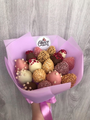 Клубничные букеты 