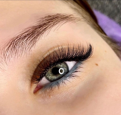 Будь ярче благодаря студии красоты «Goldi» со скидкой до 85%!