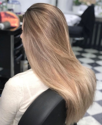 Окрашивания и стрижки от мастерской красоты Наташи Свечниковой со скидками до 30%! Окрашивания и стрижки от мастерской красоты Наташи Свечниковой со скидками до 30%!