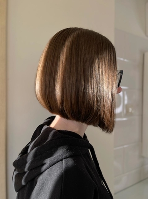 В салоне красоты «Венера» Вам сделают шикарное окрашивание, красивые ногти, брови и прическу со скидкой до 57%!