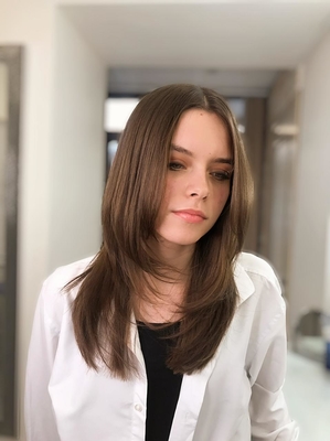 В салоне красоты «Венера» Вам сделают шикарное окрашивание, красивые ногти, брови и прическу со скидкой до 57%!