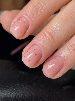 В салоне красоты «Венера» Вам сделают шикарное окрашивание, красивые ногти, брови и прическу со скидкой до 57%!