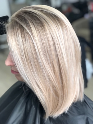 Окрашивания и стрижки от мастерской красоты Наташи Свечниковой со скидками до 30%! Окрашивания и стрижки от мастерской красоты Наташи Свечниковой со скидками до 30%!