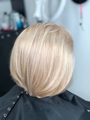 Окрашивания и стрижки от мастерской красоты Наташи Свечниковой со скидками до 30%! Окрашивания и стрижки от мастерской красоты Наташи Свечниковой со скидками до 30%!