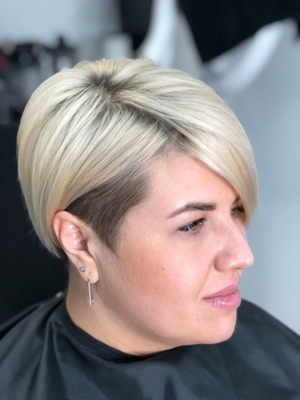 Окрашивания и стрижки от мастерской красоты Наташи Свечниковой со скидками до 30%! Окрашивания и стрижки от мастерской красоты Наташи Свечниковой со скидками до 30%!