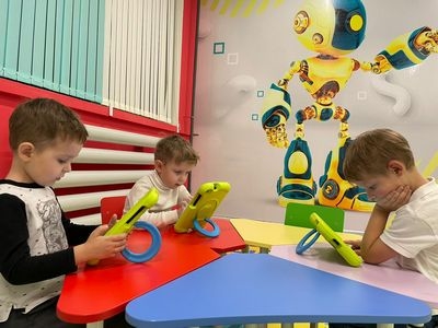 Летний IT-клуб в «Компьютерной Академии TOP» со скидкой 15% для детей и подростков от 7 до 14 лет!